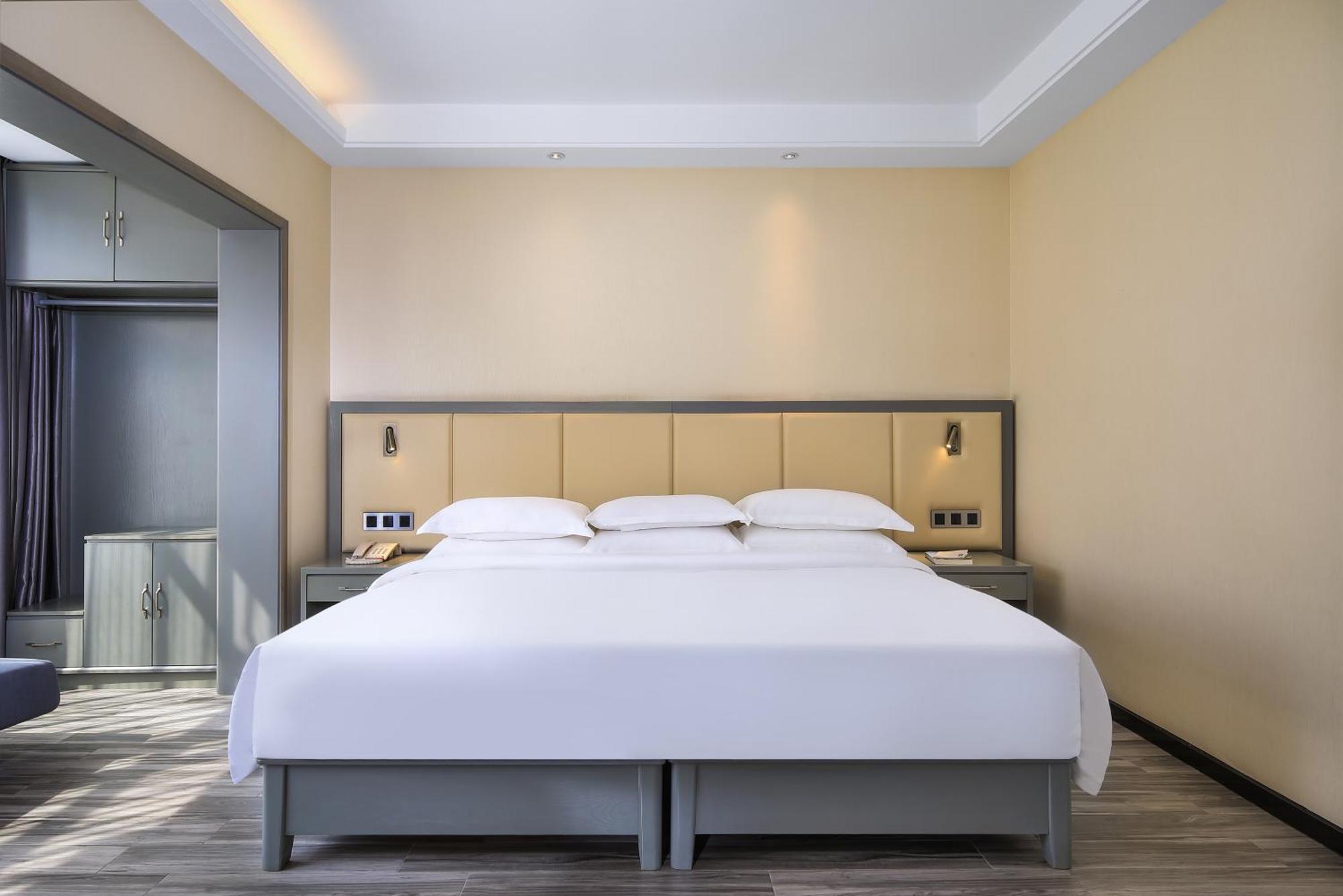 Wing Hotel Guilin - Central Square Kamer foto